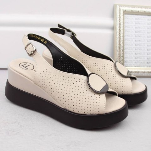 Skórzane sandały na koturnie ażurowe Filippo W PAW530 beżowe 41