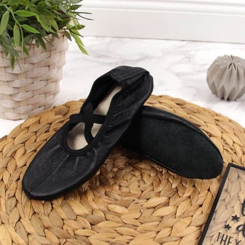 Baletki do tańca skórzane na gumki czarne Jr Nazo 25