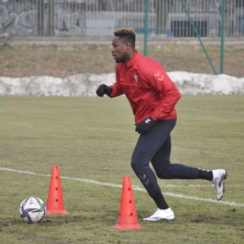 Pachołek wysoki z dziurami Yakima Sport 100734 N/A