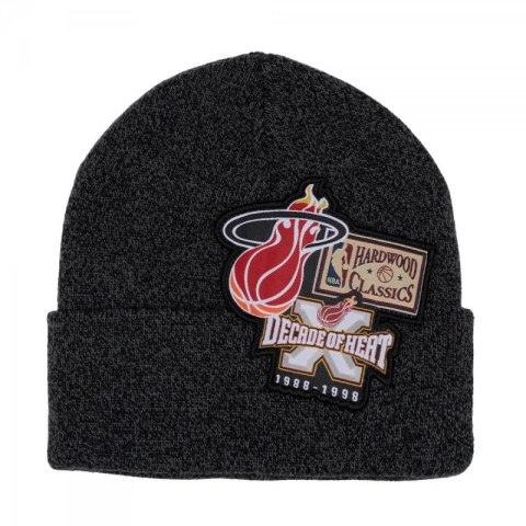 Czapka Mitchell & Ness Miami Heat NBA XL Logo Patch Knit Hwc Heat HCFK4341-MHEYYPPPBLCK OSFM