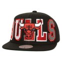 Czapka z daszkiem Mitchell & Ness Varsity Bust Snapback Chicago Bulls HHSS6461-CBUYYPPPBLCK OSFM