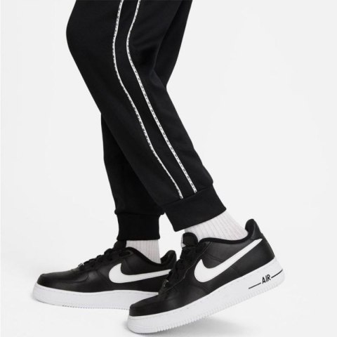 Spodnie Nike Sportswear Joggers Jr DD4008 010 L (147-158cm)